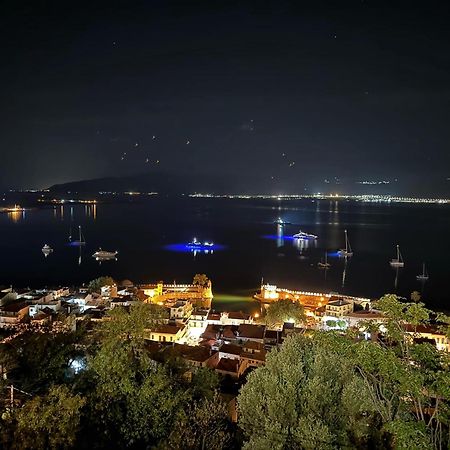 Nafpaktos Studio In Port Ιι エクステリア 写真