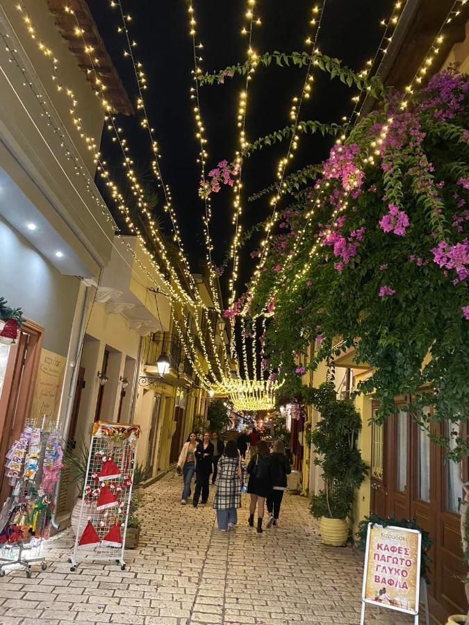 Nafpaktos Studio In Port Ιι エクステリア 写真