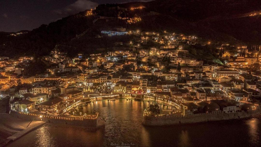 Nafpaktos Studio In Port Ιι エクステリア 写真